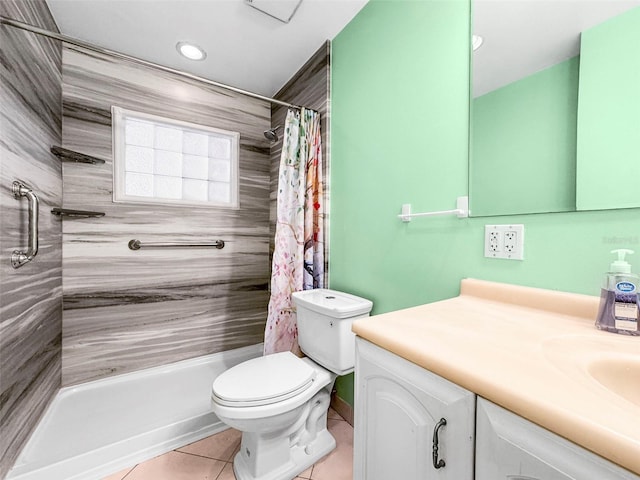 487 49th Ave N, Saint Petersburg, FL 33703 - full bath featuring tile patterned flooring, vanity, a shower with shower curtain, and recessed lighting