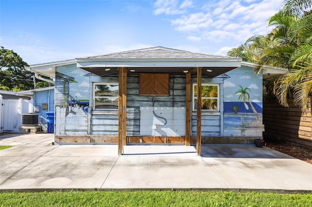 487 49th Ave N, Saint Petersburg, FL 33703 - view of outbuilding