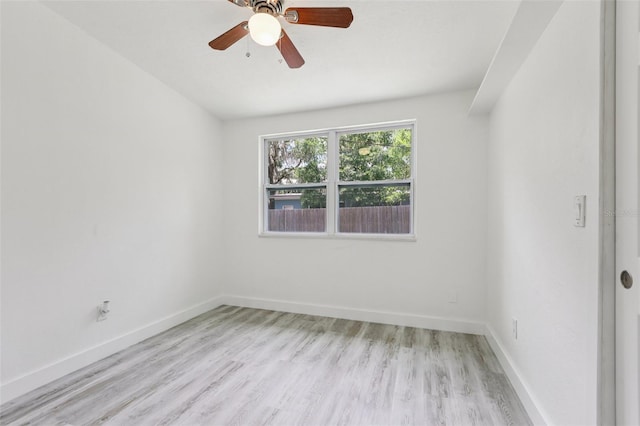607 E River Dr, Temple Terrace, FL 33617 - unfurnished room with wood finished floors and ceiling fan