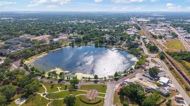 1048 W Lime St, Lakeland, FL 33815 - aerial view of property and surrounding area with a large body of water