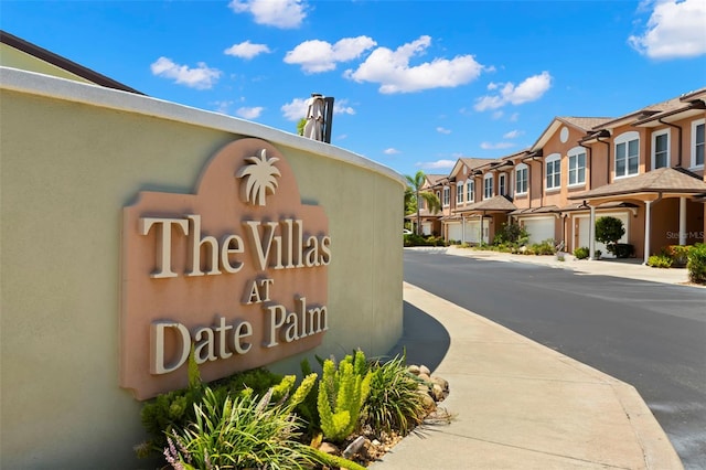 829 Date Palm Ln, Saint Petersburg, FL 33707 - photo 2