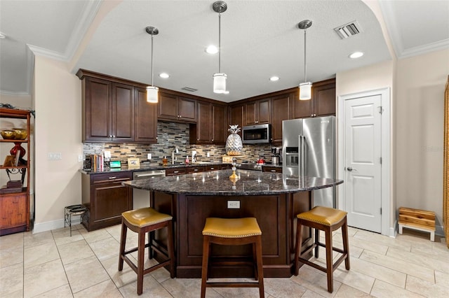 829 Date Palm Ln, Saint Petersburg, FL 33707 - photo 11
