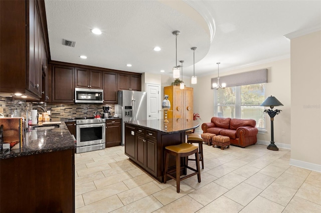 829 Date Palm Ln, Saint Petersburg, FL 33707 - photo 9