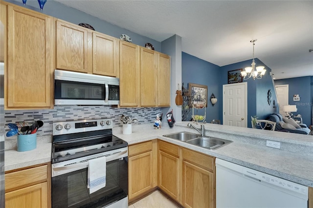 13905 Abbey Ln, Largo, FL 33771 - photo 19