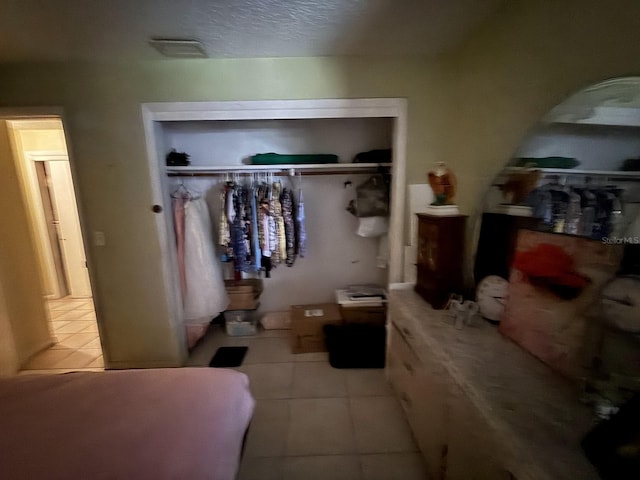 7206 Reindeer Rd, Tampa, FL 33619 - view of closet