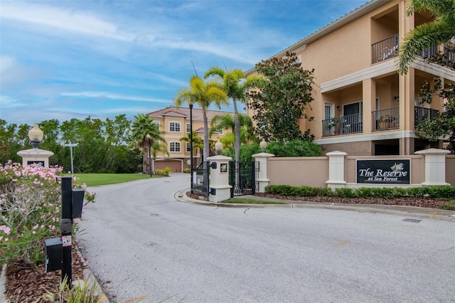 6513 Sand Shore Ln, New Port Richey, FL 34652 - view of asphalt road