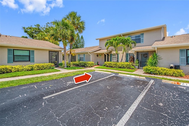 2131 Ridge Rd S Unit 19, Largo, FL 33778 - view of property with uncovered parking
