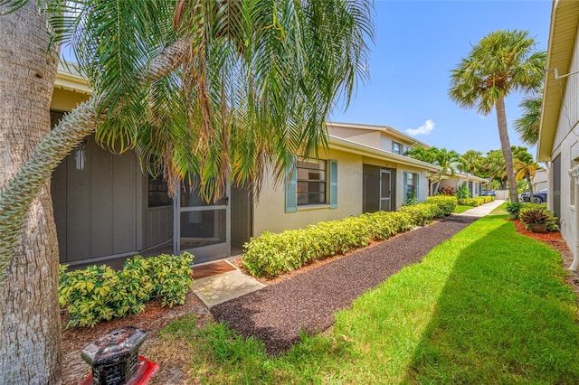 2131 Ridge Rd S Unit 19, Largo, FL 33778 - view of grassy yard