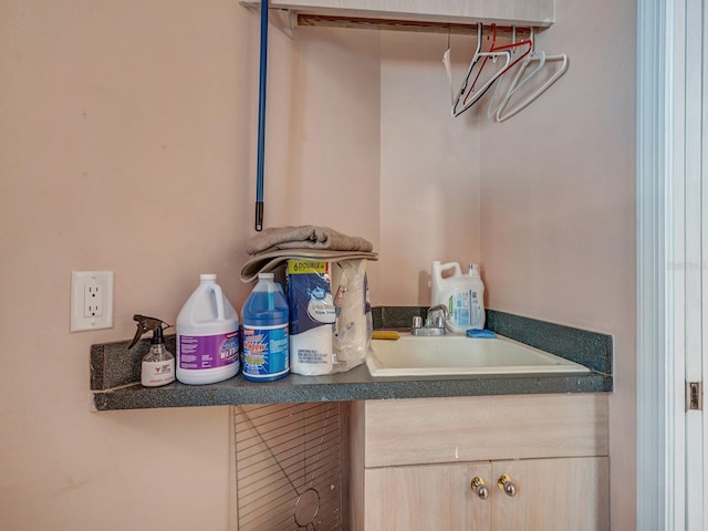8711 Crescent Forest Blvd, New Port Richey, FL 34654 - detailed view of a sink
