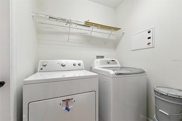 5390 Greystone Dr, Spring Hill, FL 34609 - laundry area with separate washer and dryer