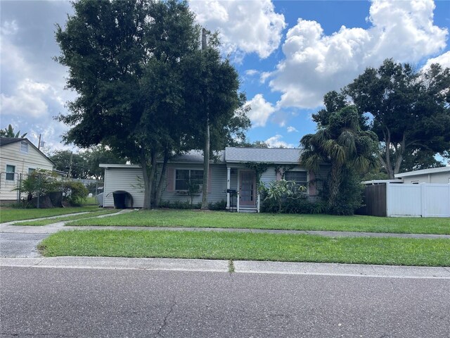 8211 Diagonal Rd N, Saint Petersburg, FL 33702 - photo 3
