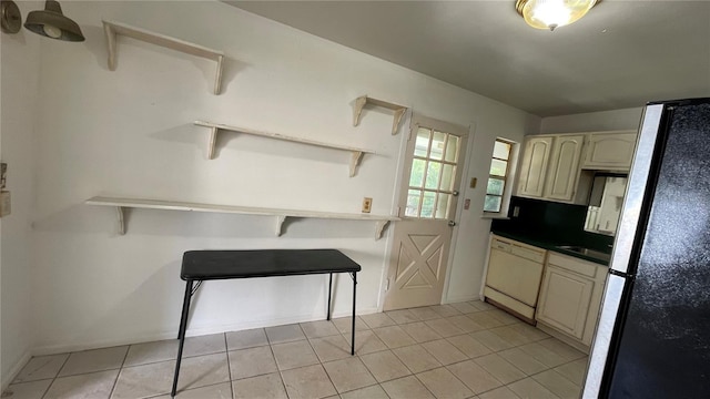 8211 Diagonal Rd N, Saint Petersburg, FL 33702 - photo 19