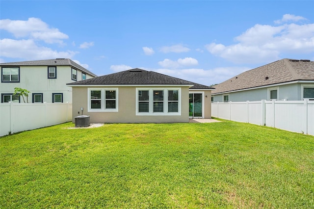 12322 Eagle Swoop Pl, Riverview, FL 33579 - rear view of house featuring a fenced backyard, stucco siding, and a shingled roof