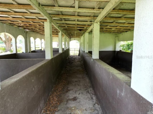 21921 US Highway 98, Dade City, FL 33523 - view of horse barn