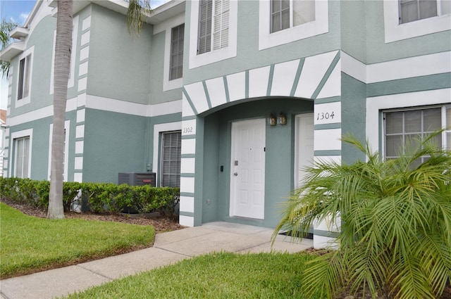 1302 Twilridge Pl, Brandon, FL 33511 - view of exterior entry featuring stucco siding