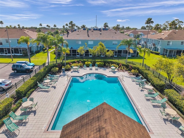 1302 Twilridge Pl, Brandon, FL 33511 - community pool featuring a patio and a residential view