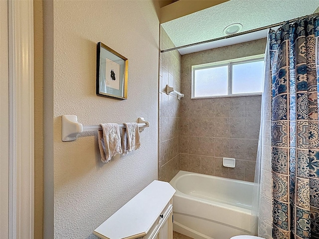 12200 Hunters Lake Dr, New Port Richey, FL 34654 - full bath featuring shower / bath combo and a textured wall