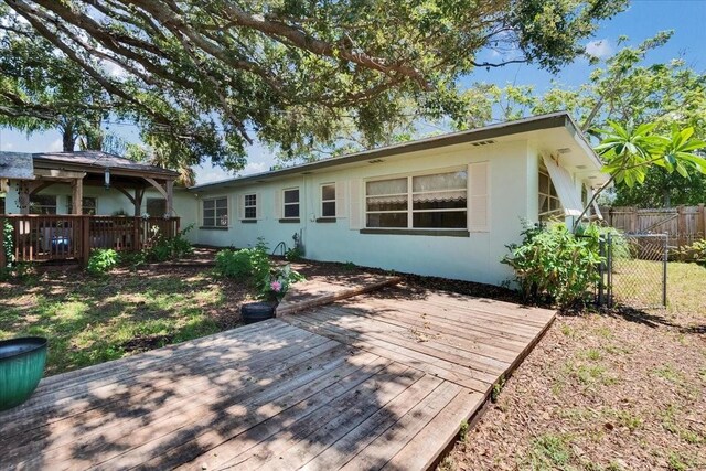 1530 Erin Ln, Clearwater, FL 33755 - photo 34
