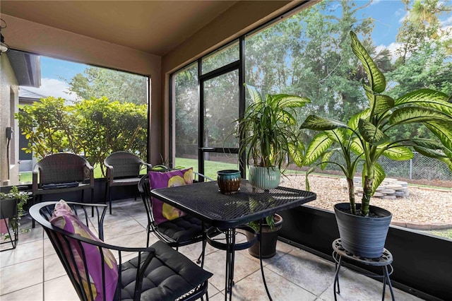 5264 Brilliance Cir, Cocoa, FL 32926 - sunroom / solarium featuring tile patterned floors