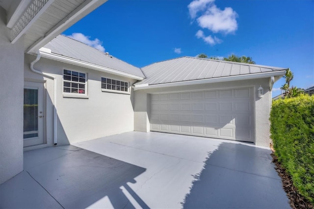 4743 Spinnaker Dr, Bradenton, FL 34208 - view of detached garage