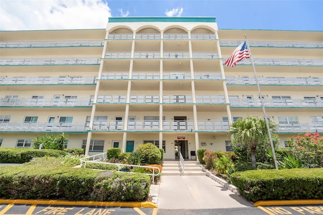 2960 59th St S Unit 215, Gulfport, FL 33707 - photo 3