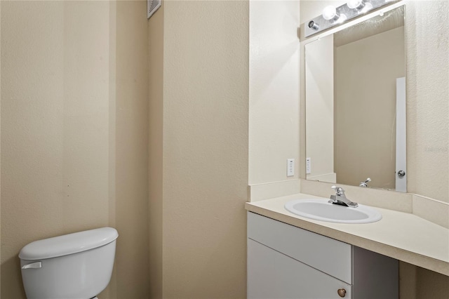 1640 Villa Capri Cir Unit 206, Odessa, FL 33556 - half bathroom with toilet and vanity