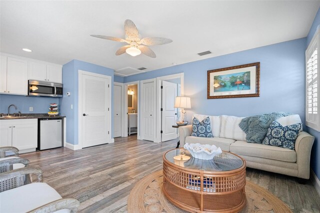 58 Aster St, Clearwater Beach, FL 33767 - photo 57
