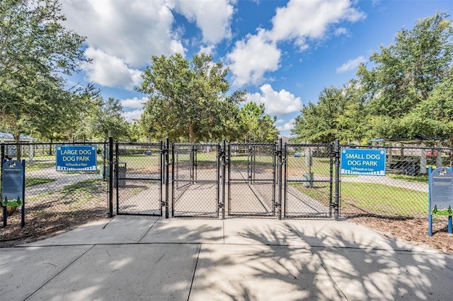 15420 Quail Woods Pl, Ruskin, FL 33573 - view of gate