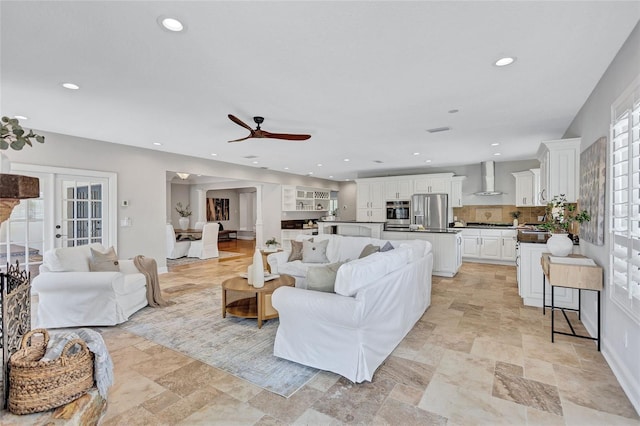 3923 Hudson Ln, Tampa, FL 33618