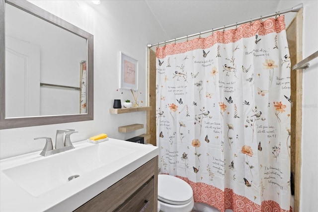 9831 Edmonton Dr, Land O Lakes, FL 34638 - bathroom with vanity and a shower with curtain
