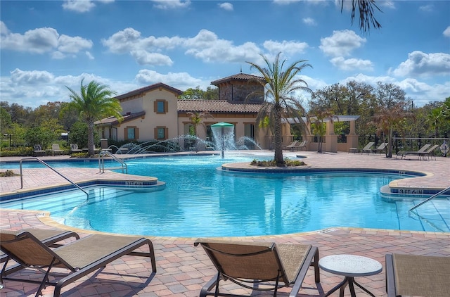 828 Terra Vista St, Brandon, FL 33511 - community pool with a patio area