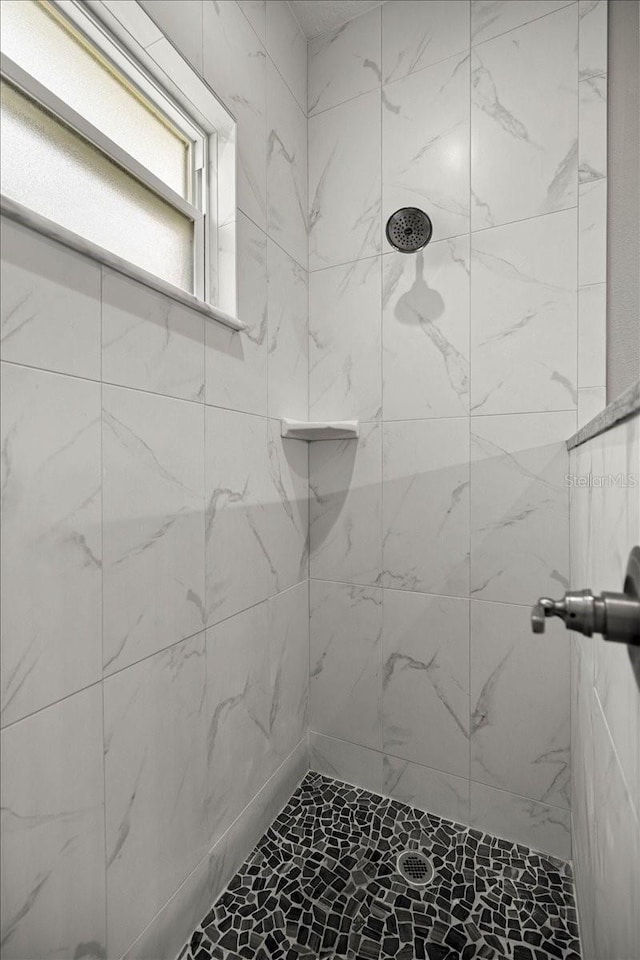 5352 W Corral Pl, Beverly Hills, FL 34465 - full bathroom featuring tiled shower and marble finish flooring
