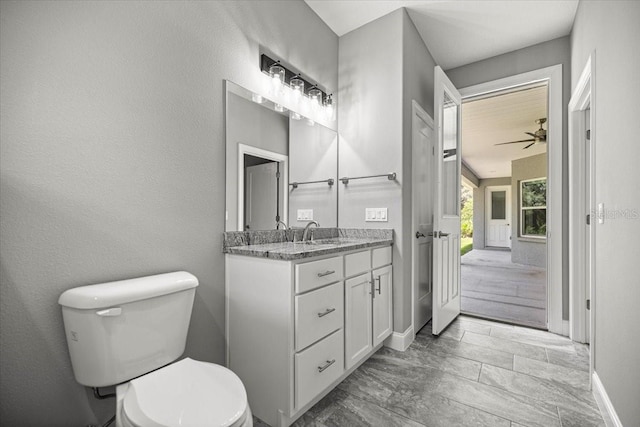 5352 W Corral Pl, Beverly Hills, FL 34465 - bathroom featuring vanity and a ceiling fan