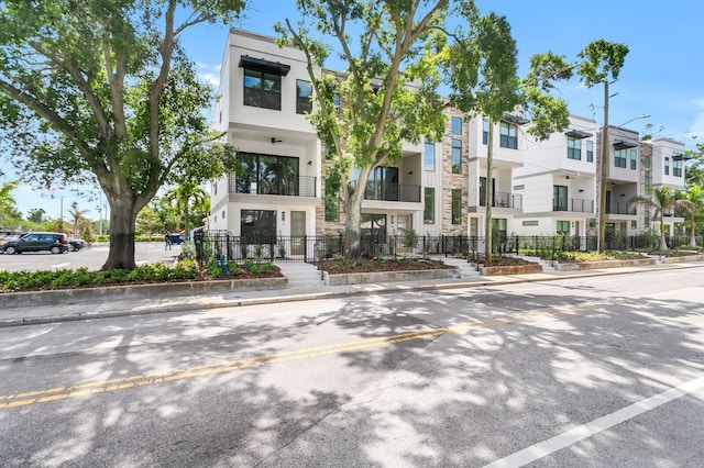 50 64th St S, Saint Petersburg, FL 33707 - photo 2