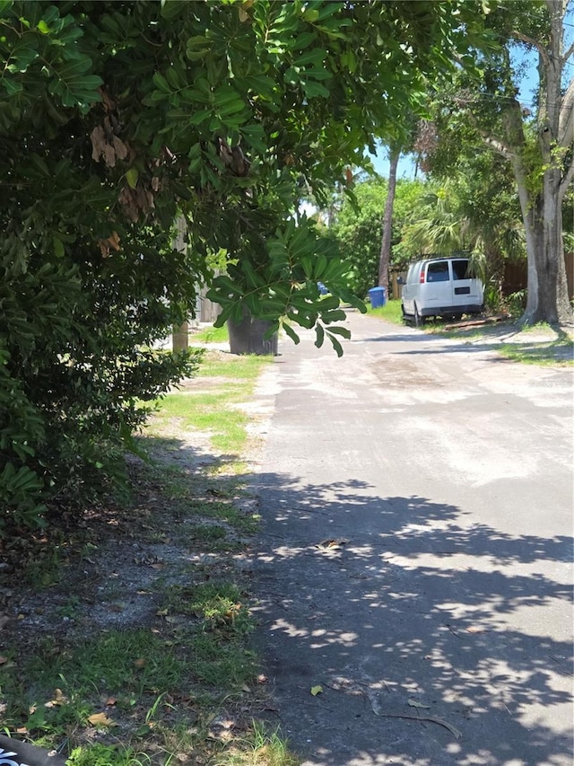 4350 2nd Ave S, Saint Petersburg, FL 33711 - view of road