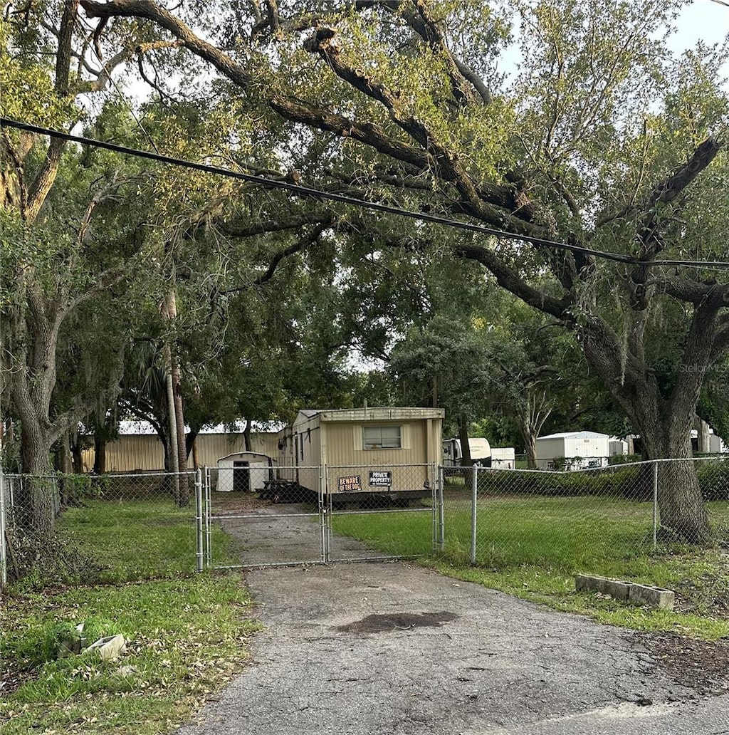 6125 Cliff Ave, Gibsonton, FL 33534 - photo 2