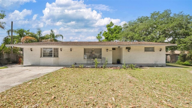 904 Woodland Dr, Seffner, FL 33584 - photo 1