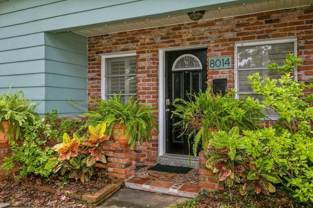 8014 27th Ave N, Saint Petersburg, FL 33710 - entrance to property with brick siding