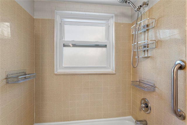 441 75th Ave N, Saint Petersburg, FL 33702 - bathroom with  shower combination