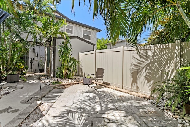 441 75th Ave N, Saint Petersburg, FL 33702 - view of patio