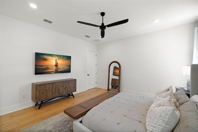 4114 W Neptune St, Tampa, FL 33629 - bedroom featuring wood finished floors, recessed lighting, and a ceiling fan
