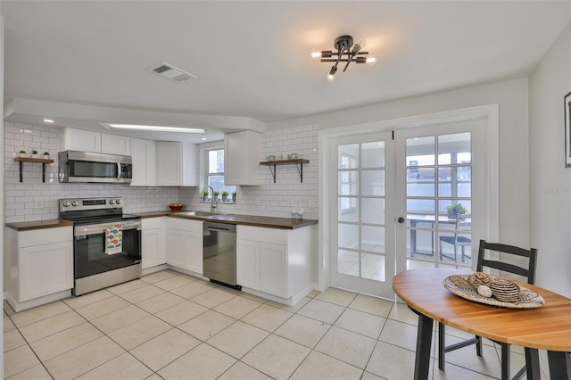 1426 Gerard Ln, Holiday, FL 34690 - photo 6