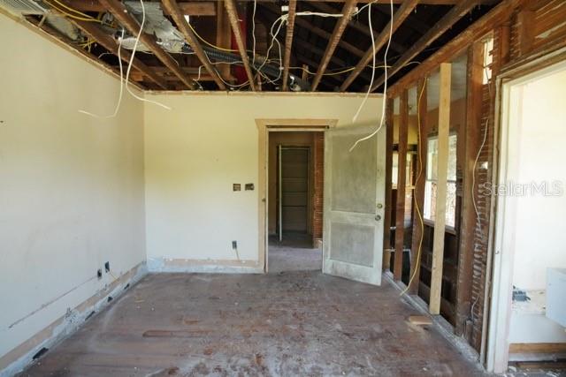 2355 Trelain Dr S, Saint Petersburg, FL 33712 - photo 35