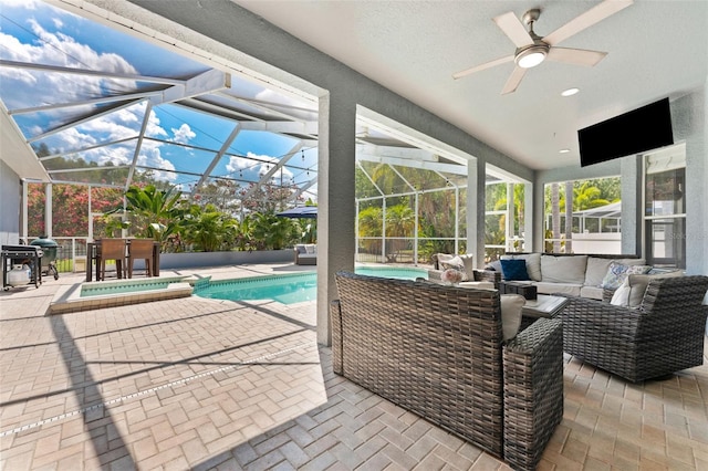 12910 Vicksburg Dr, Tampa, FL 33625 - photo 33