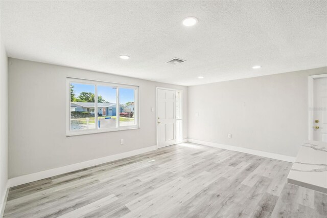 10831 Manchester Rd, Port Richey, FL 34668 - photo 20