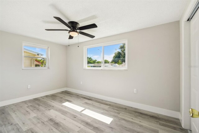 10831 Manchester Rd, Port Richey, FL 34668 - photo 32