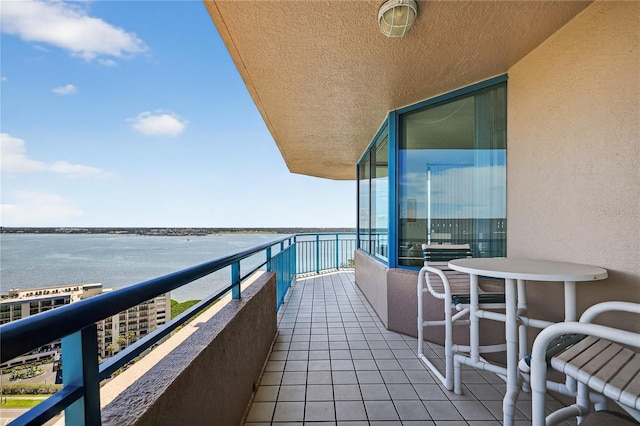 1540 Gulf Blvd Unit 2107, Clearwater Beach, FL 33767 - balcony with a water view