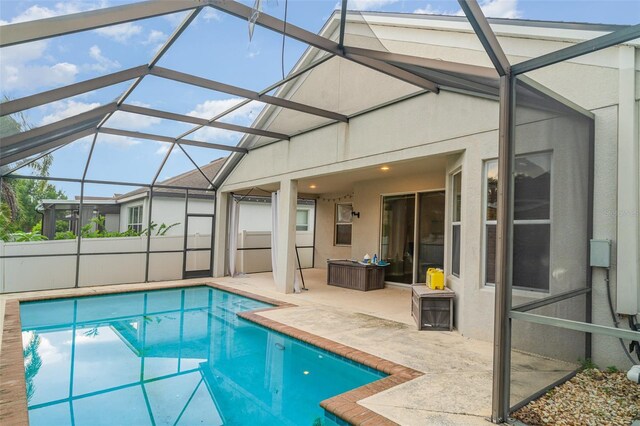 12721 Avelar Creek Dr, Riverview, FL 33578 - swimming pool with a patio and a lanai