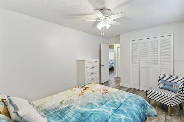 446 Eagle Cir, Casselberry, FL 32707 - bedroom featuring wood finished floors, a closet, and a ceiling fan