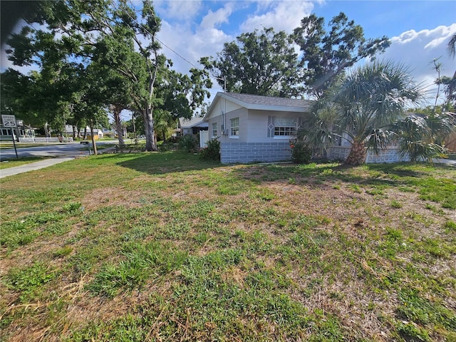 7001 60th St N, Pinellas Park, FL 33781 - view of green lawn